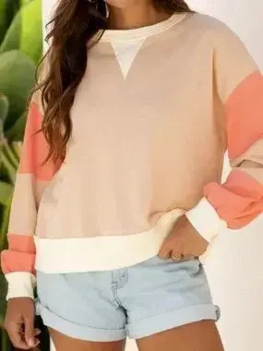 Color Block Textured Patchwork Pullover Sweatshirt - Picture 5 of 10